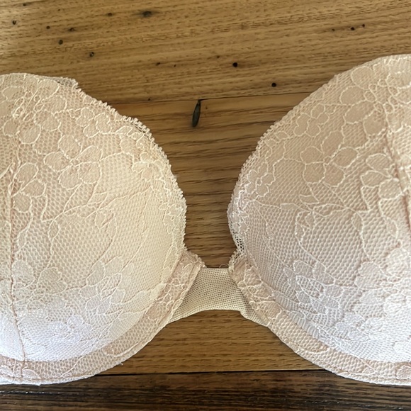 NWT Victoria’s Secret Sz 32B Cream Padded & Underwire Lacey Push-Up Bra - Picture 7 of 15